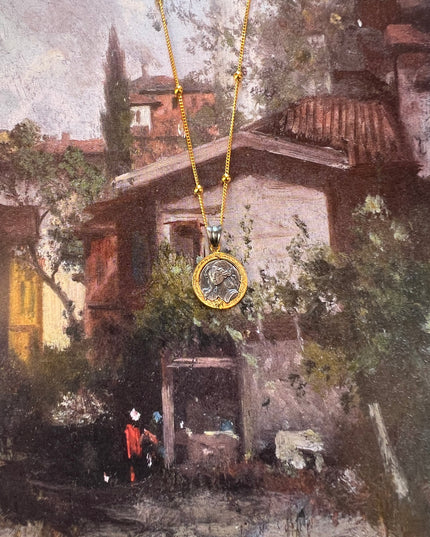 Kova Burcu Madalyon Kolye