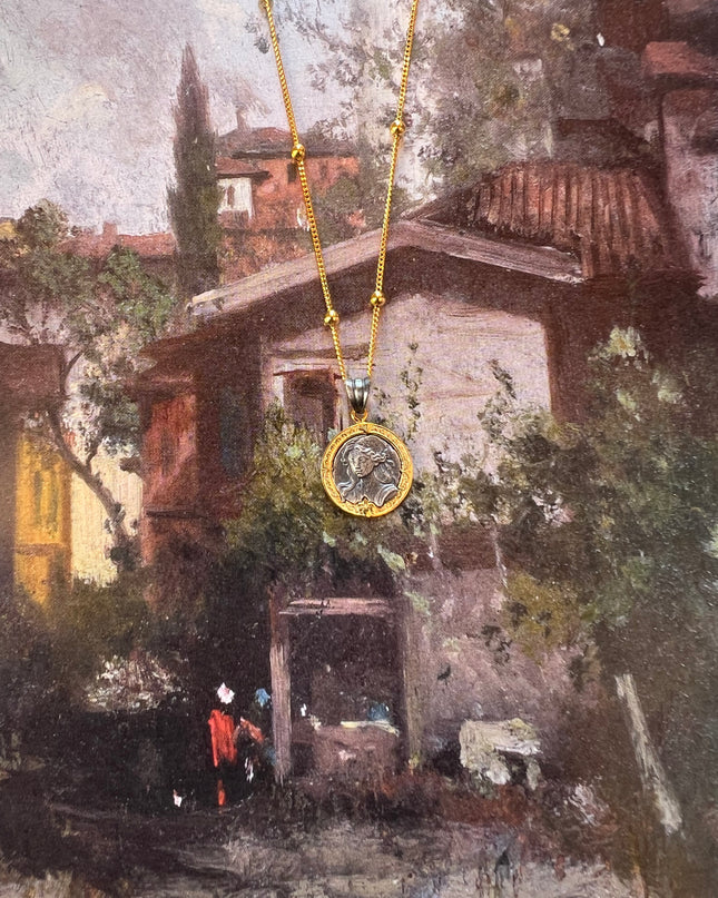 Kova Burcu Madalyon Kolye