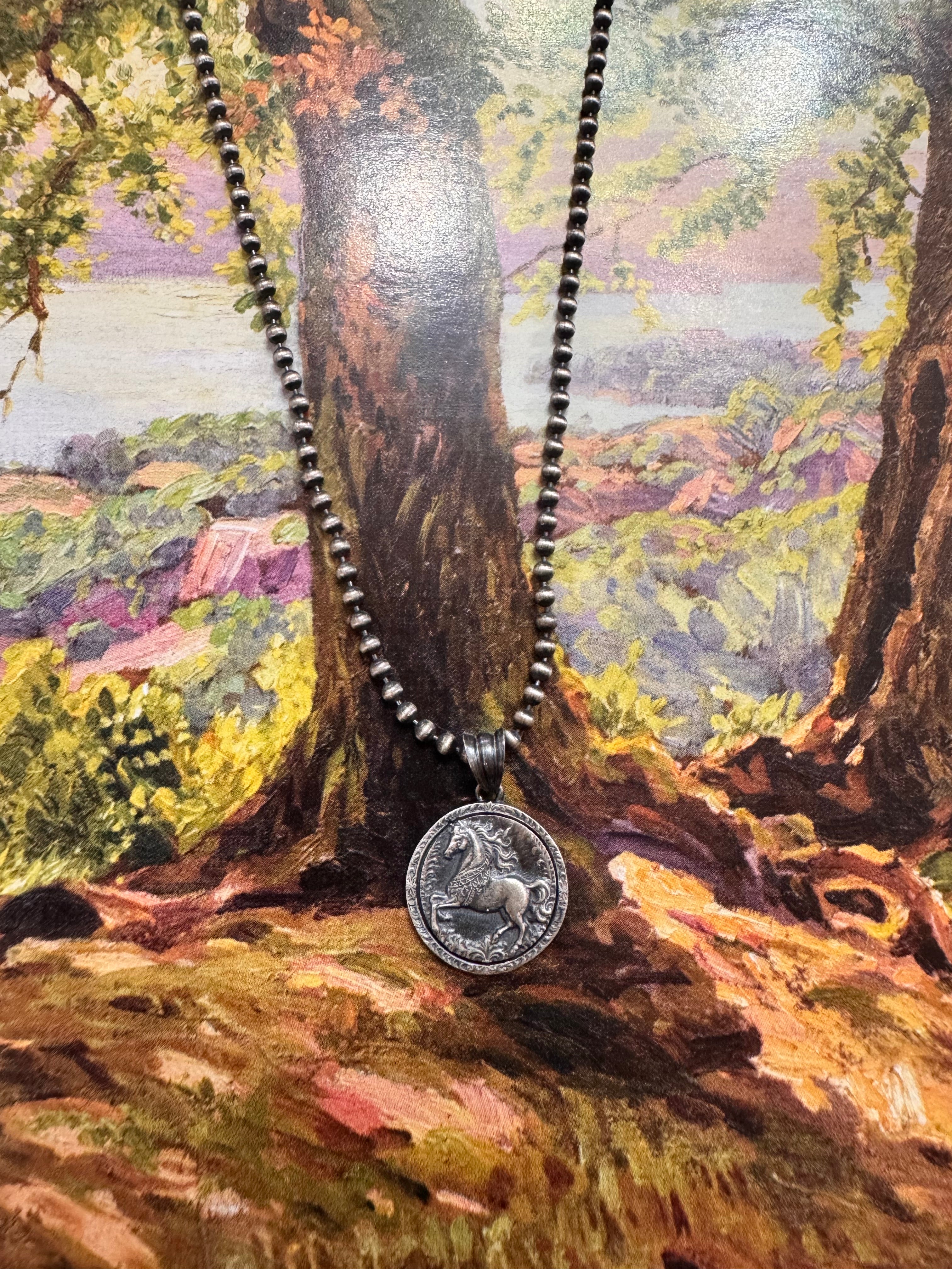 Yay Burcu Madalyon Kolye