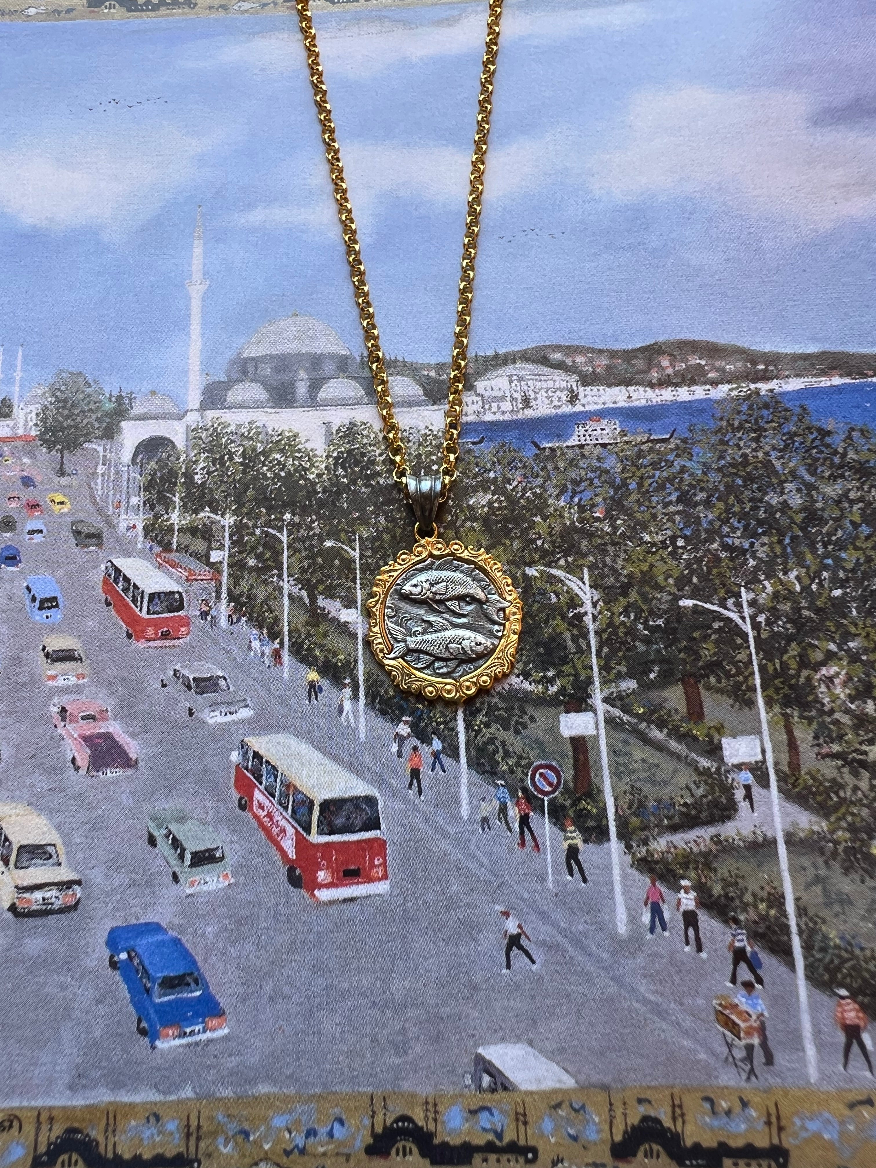 Balık Burcu Madalyon Kolye